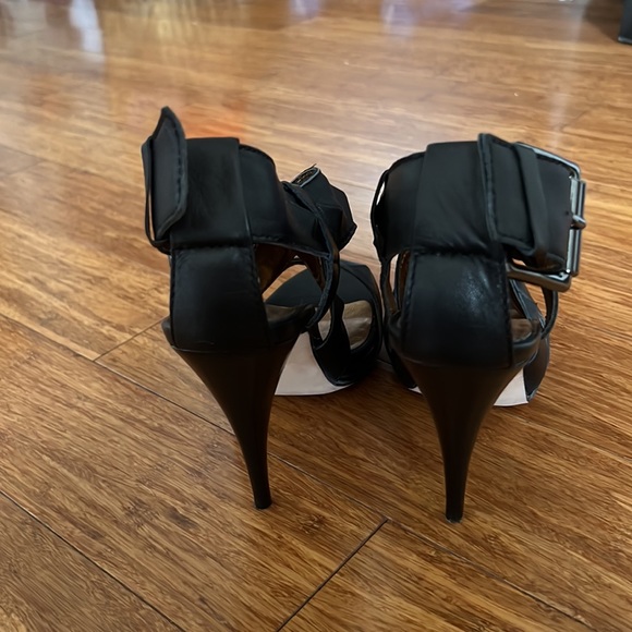 Cynthia Vincent studded sandal - Picture 3 of 6